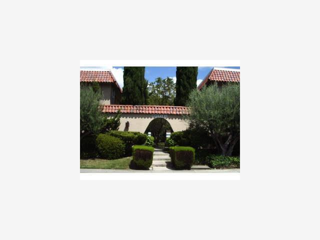 Property Photo: 2725 Mauricia Avenue A CA 95051