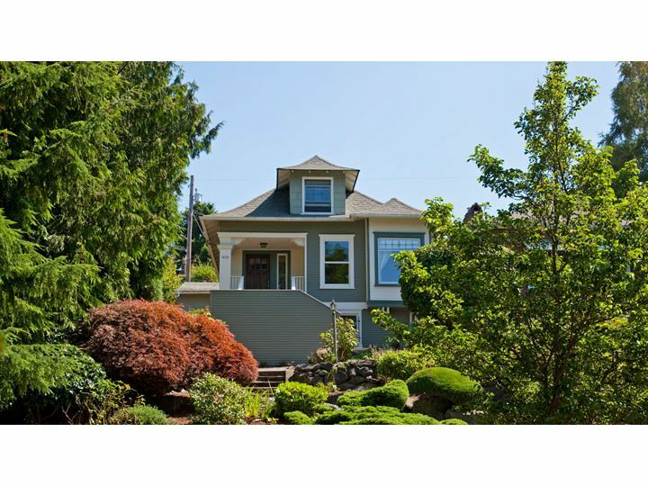 Property Photo:  1824 8th Ave W  WA 98119 