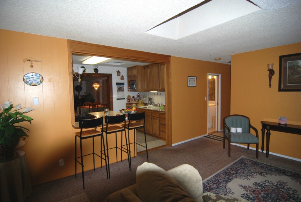 Property Photo: 900 Ferndale Cir NE WA 98056