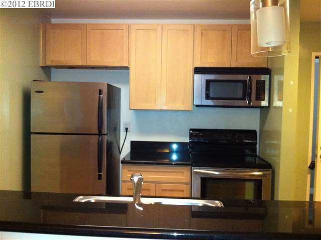 Property Photo:  6400 Christie Ave 4114  CA 94608 