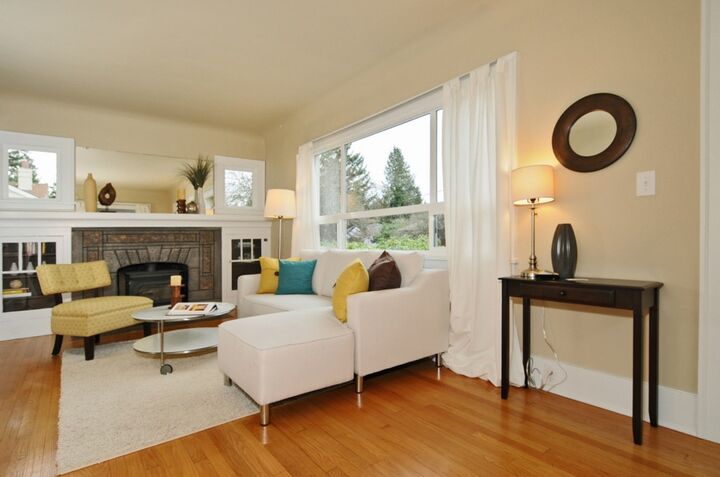 Property Photo:  3516 NE 88th St  WA 98115 