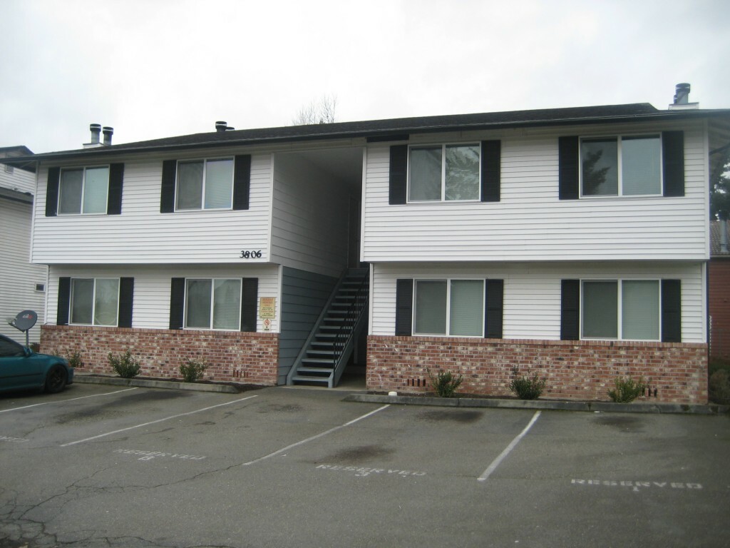 Property Photo:  3806 D Place SE  WA 98002 