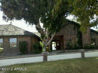 Property Photo:  910 N Loma Vista Circle  AZ 85213 