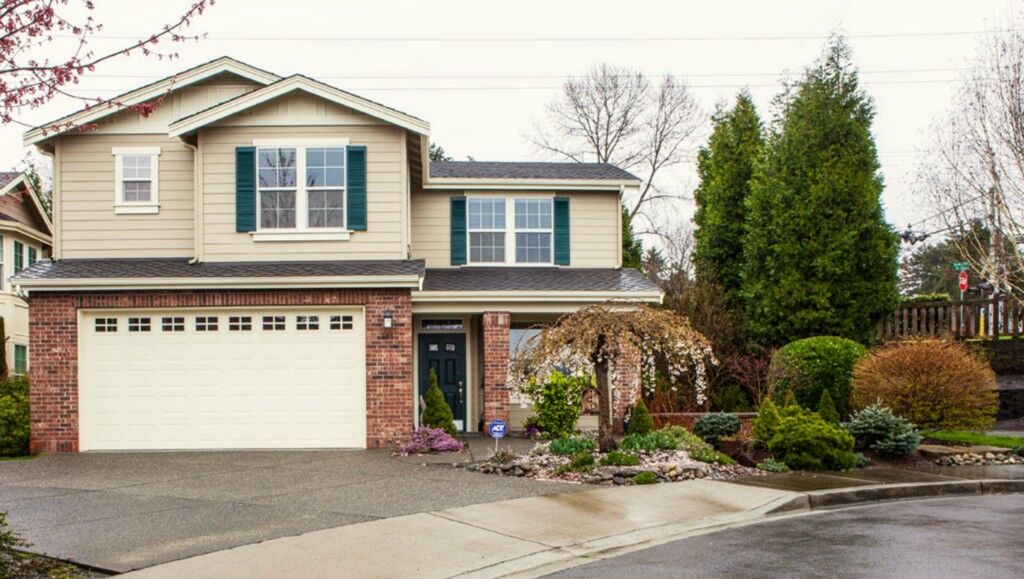 Property Photo:  546  3rd Avenue S  WA 98033 