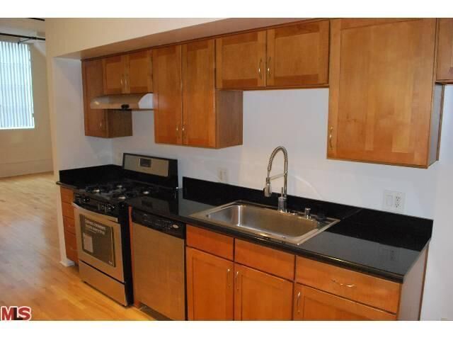 Property Photo: 420 S San Pedro St 203 CA 90013
