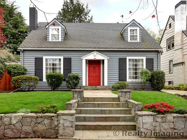 Property Photo: 6510 SE 34th Ave OR 97202