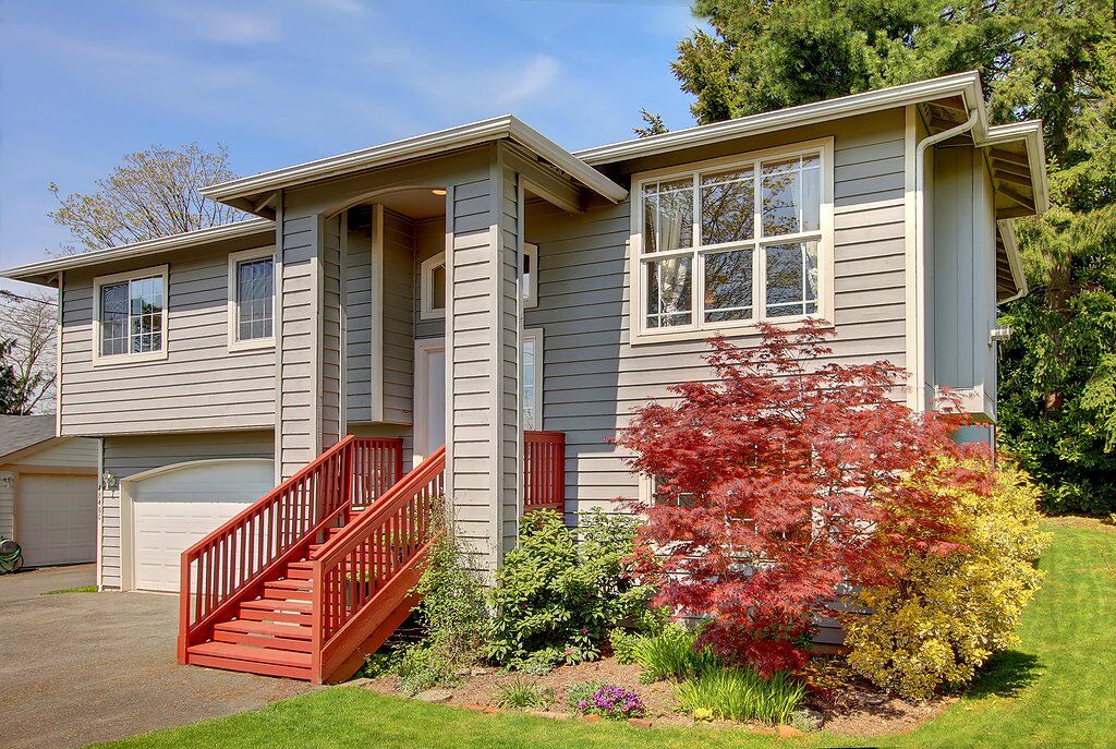 Property Photo:  4846 S Morgan St  WA 98118 