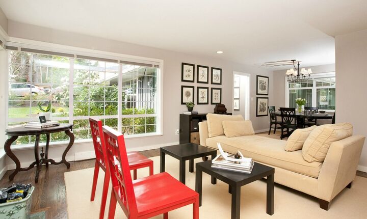 Property Photo:  1820 101st Ave NE  WA 98004 