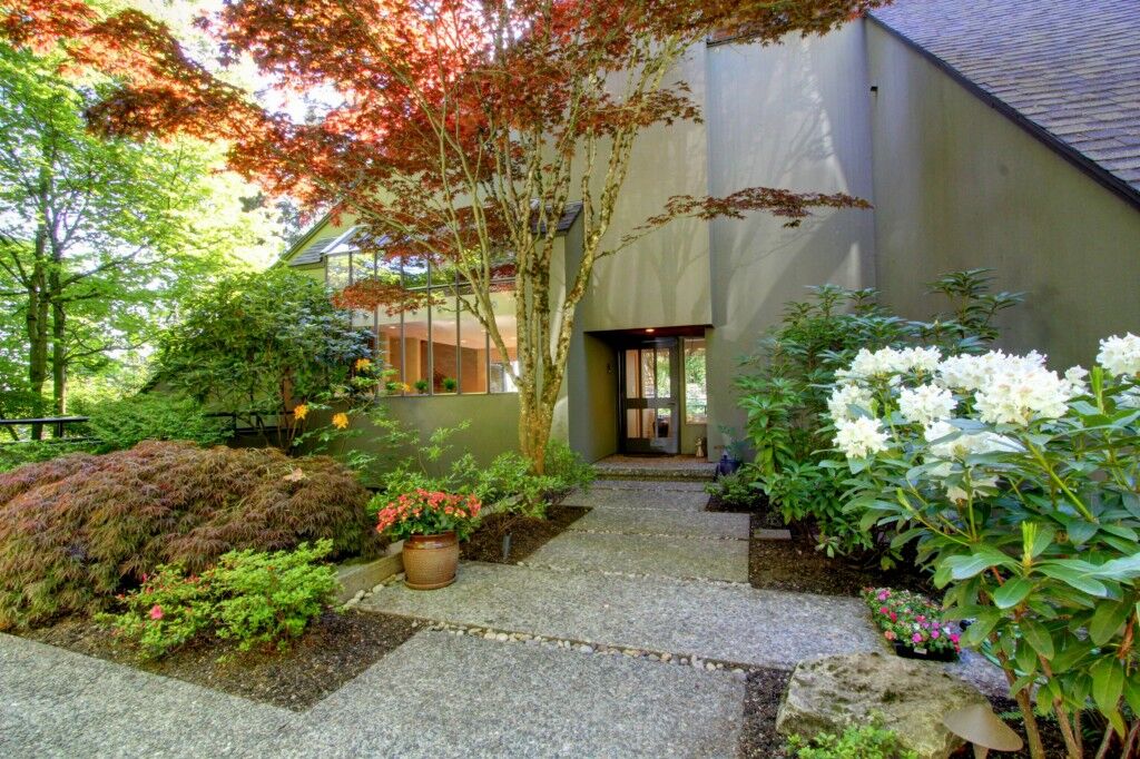 Property Photo:  11643 73rd Place NE  WA 98034 