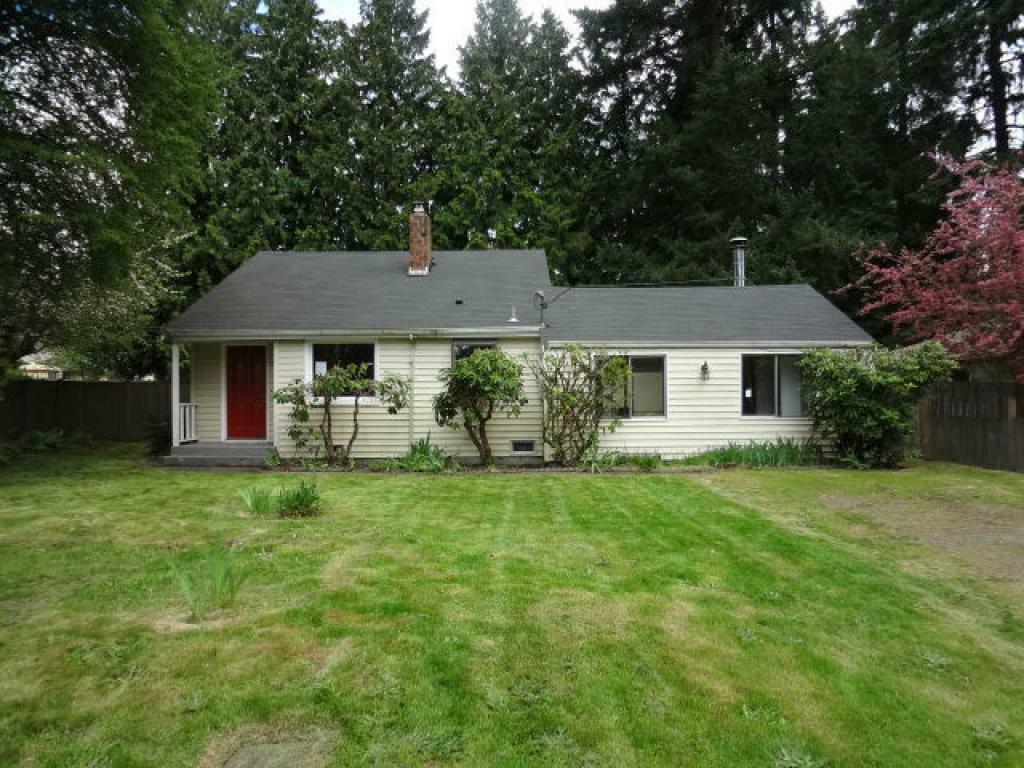 Property Photo:  2604 NE 134th St  WA 98125 