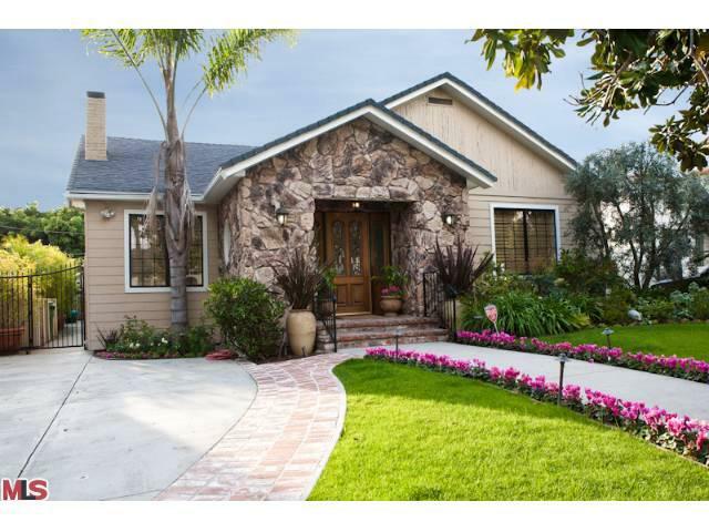 123 N Lucerne Blvd  Los Angeles CA 90004 photo