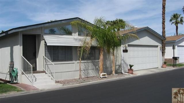 Property Photo:  1136 Via Feliz  CA 92234 