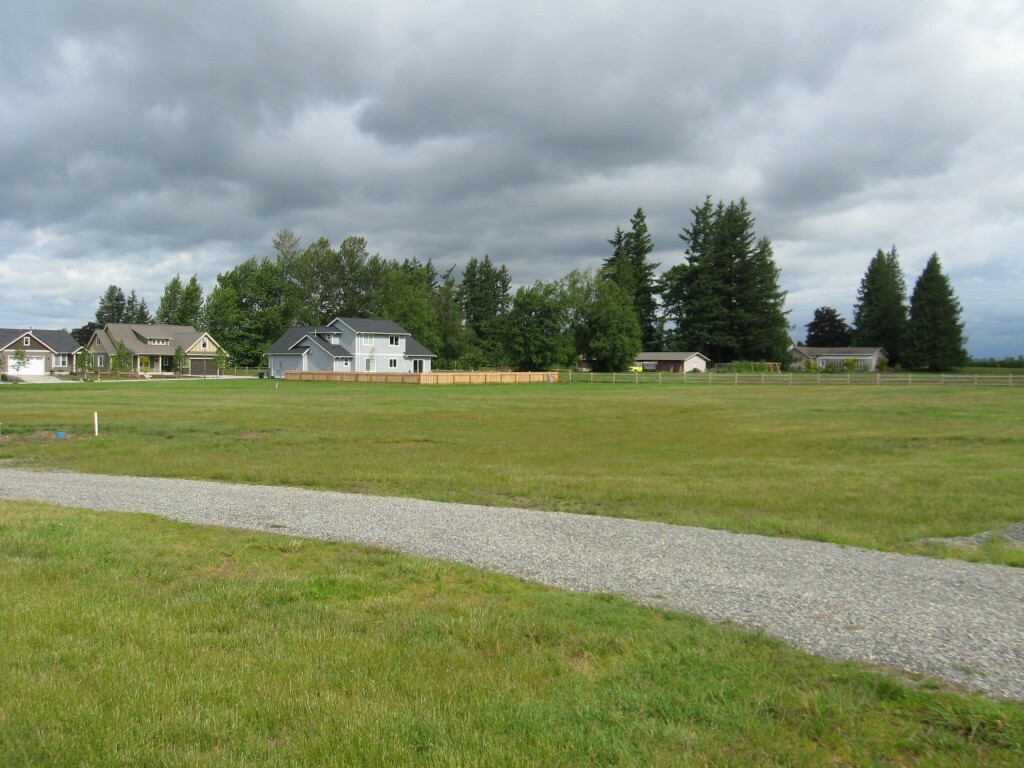 Property Photo:  2204 Shea St  WA 98264 