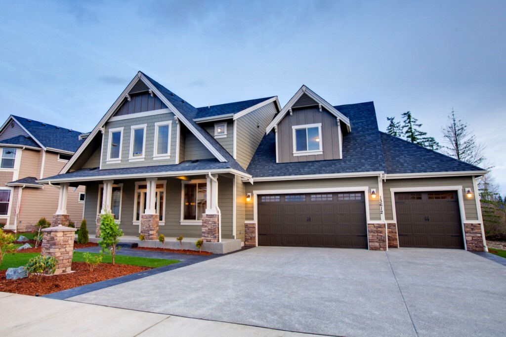 Property Photo: 16919 138th Ave E WA 98374