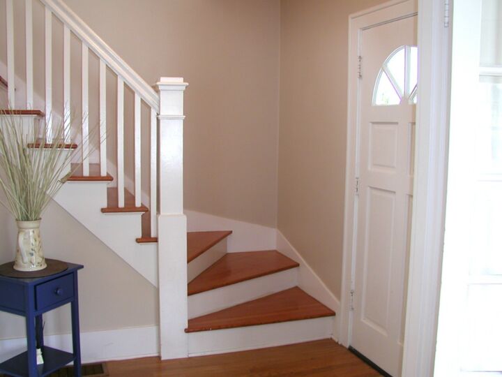 Property Photo:  1006 Rucker Avenue  WA 98201 