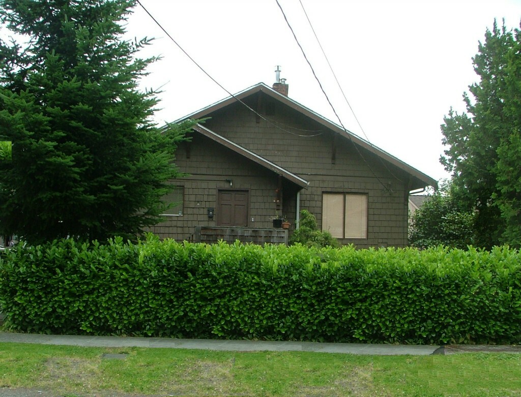 Property Photo:  5022 32nd Ave S  WA 98118 