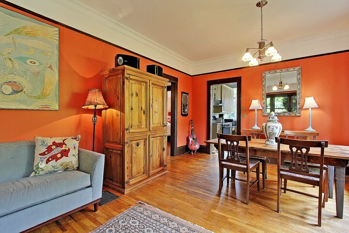 Property Photo: 2817 NE 54th St WA 98105