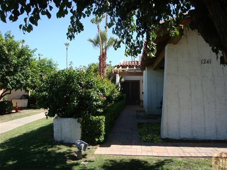 Property Photo: 1241 Primavera CA 92264