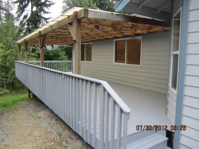 Property Photo:  3969 SE Southworth Dr  WA 98366 