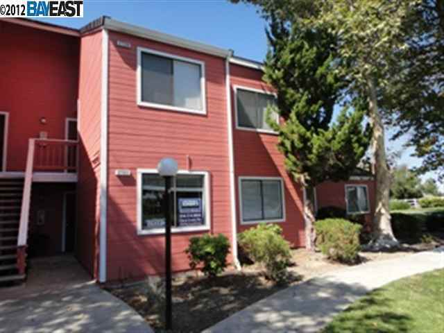 Property Photo:  2733 Ivy Ln  CA 94531-7158 