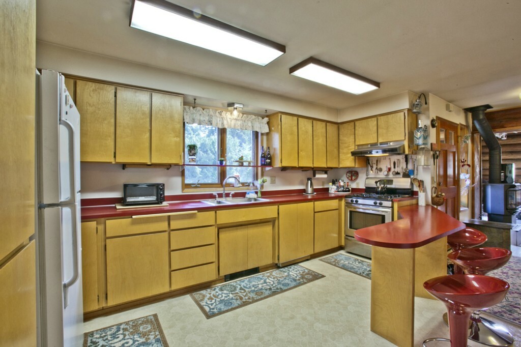 Property Photo:  17124 NE 190th St  WA 98072 