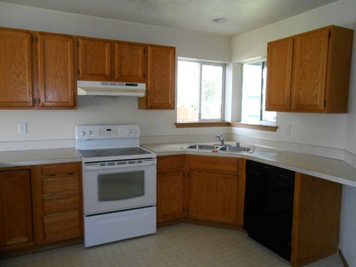 Property Photo: 6516 A St WA 98408