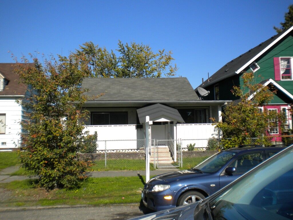 Property Photo:  3510 S Hudson Street  WA 98118 