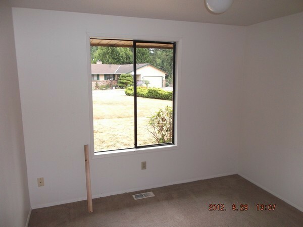 Property Photo:  4905 129th Place NE  WA 98271 