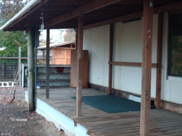 Property Photo: 82968 Scott Ln OR 97426
