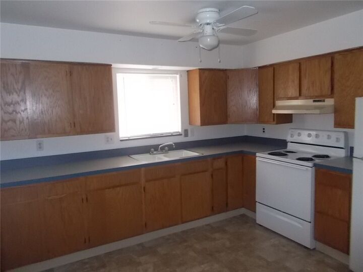 Property Photo: 509 Rosewood Street WA 98626