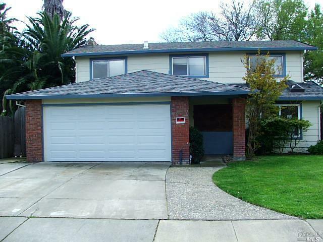 Property Photo: 113 Liberty Court CA 95687