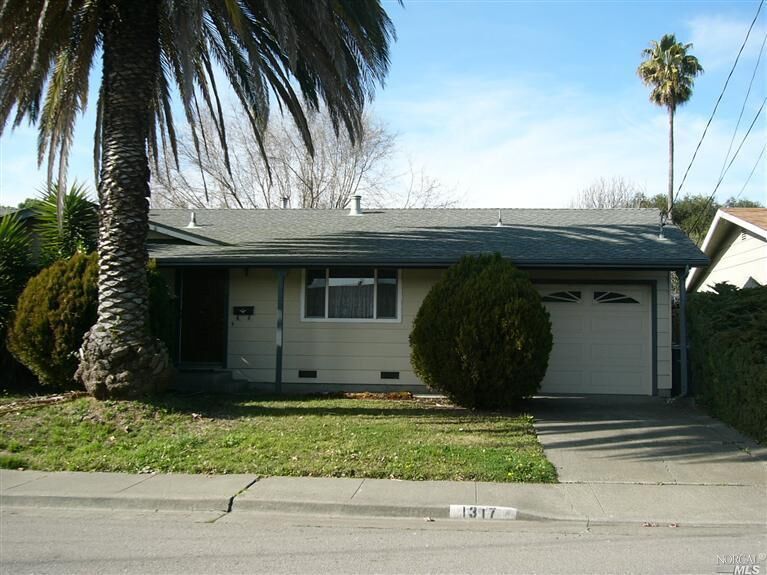 Property Photo:  1317 Marian Way  CA 94954 