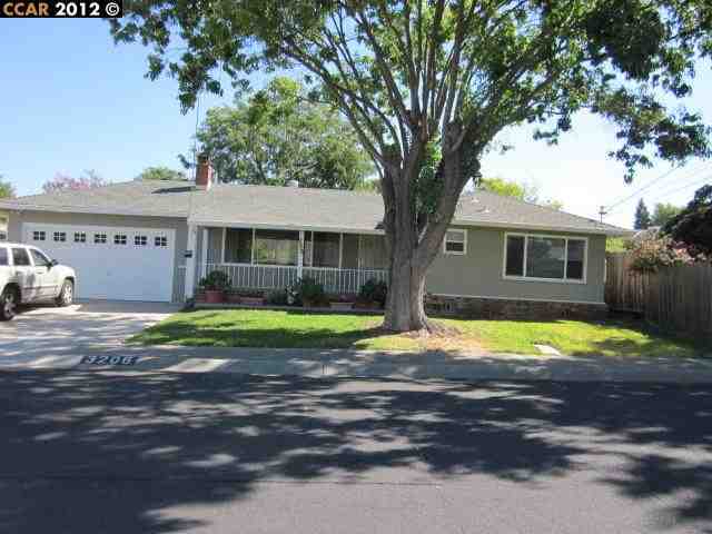 3206 Fitzpatrick Dr  Concord CA 94519-2120 photo