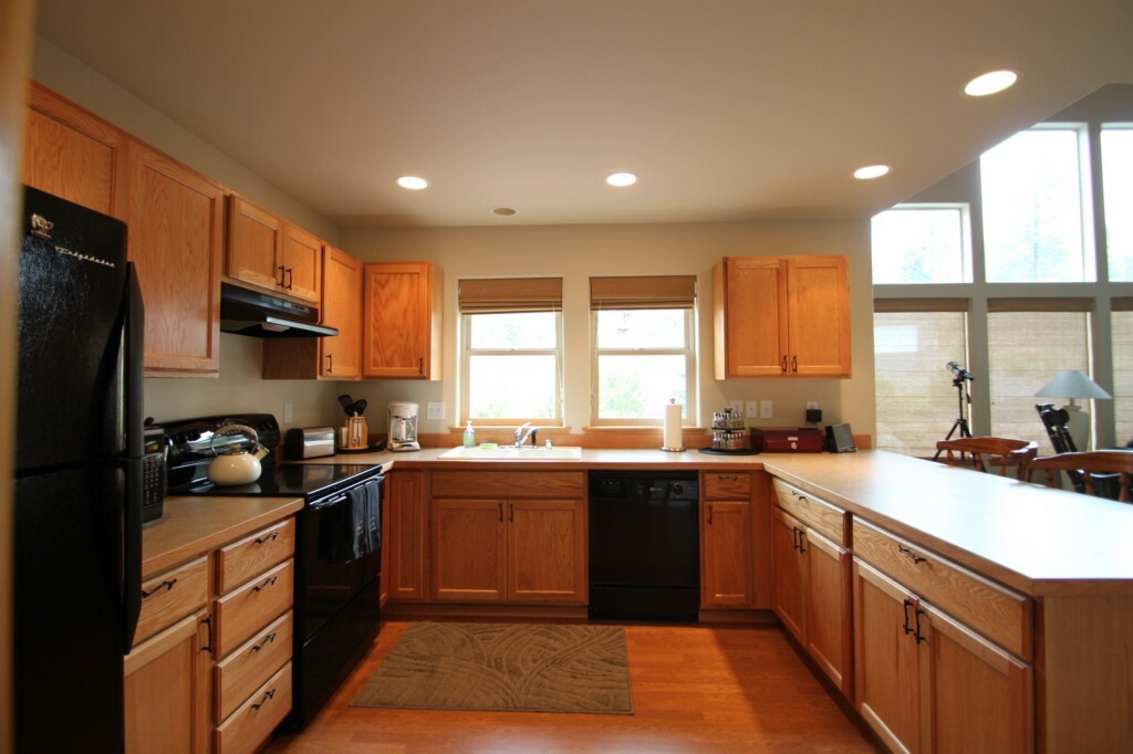 Property Photo:  150 Wintergreen  WA 98940 