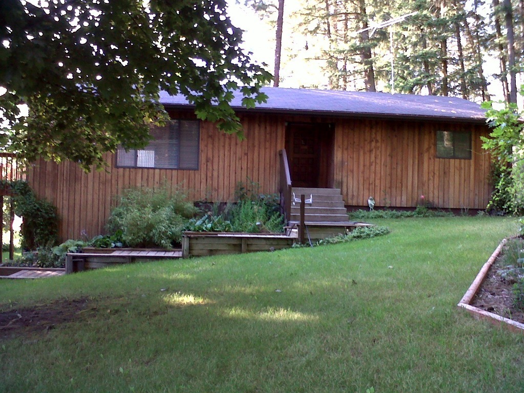 Property Photo:  270A Williams Lake Rd  WA 99114 