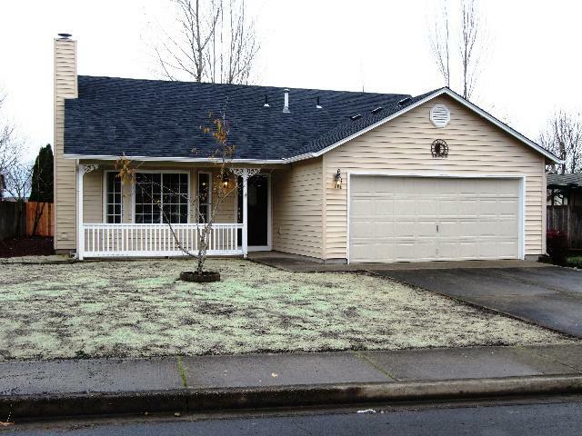 Property Photo:  15902 NE 43rd Way  WA 98682 