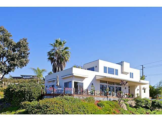 Property Photo: 441 E Cliff Street CA 92075