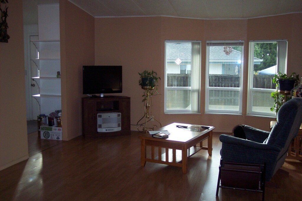 Property Photo:  10710 Holly Dr  WA 98204 