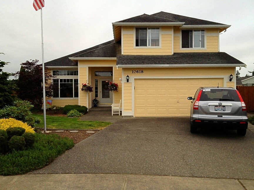Property Photo: 10618 232nd Ave E WA 98321