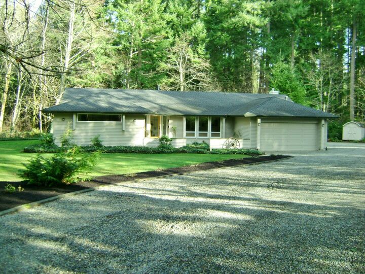 8212  45th Street NW  Gig Harbor WA 98335 photo