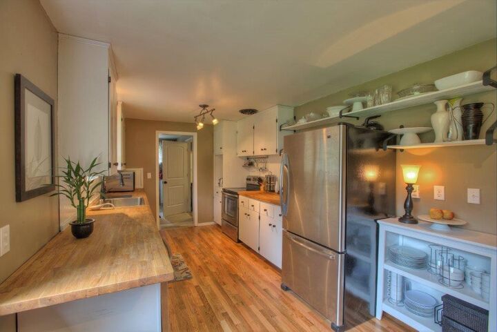 Property Photo: 22015 SE 28th Street WA 98075