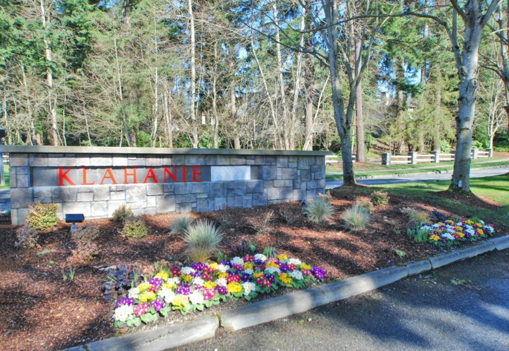 Property Photo:  4216 243rd Place SE  WA 98029 