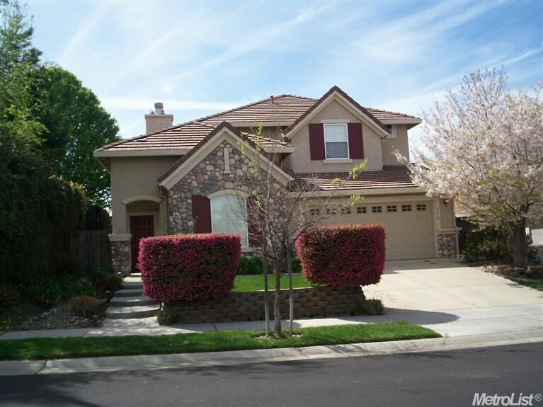 Property Photo: 212 Andalusian Way CA 95678