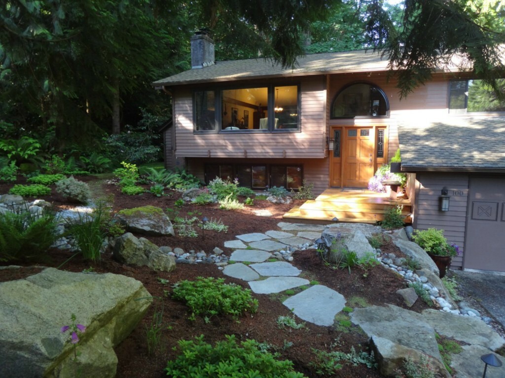 Property Photo:  100 Mt Si Place NW  WA 98027 