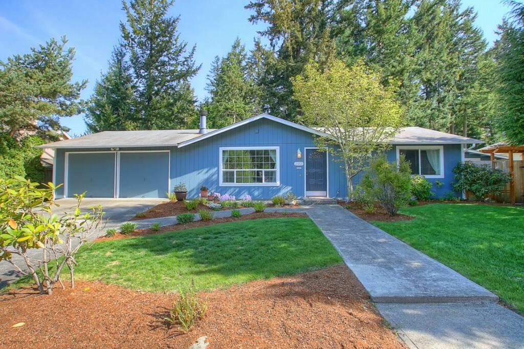 Property Photo:  23200 SE 267th Place  WA 98038 