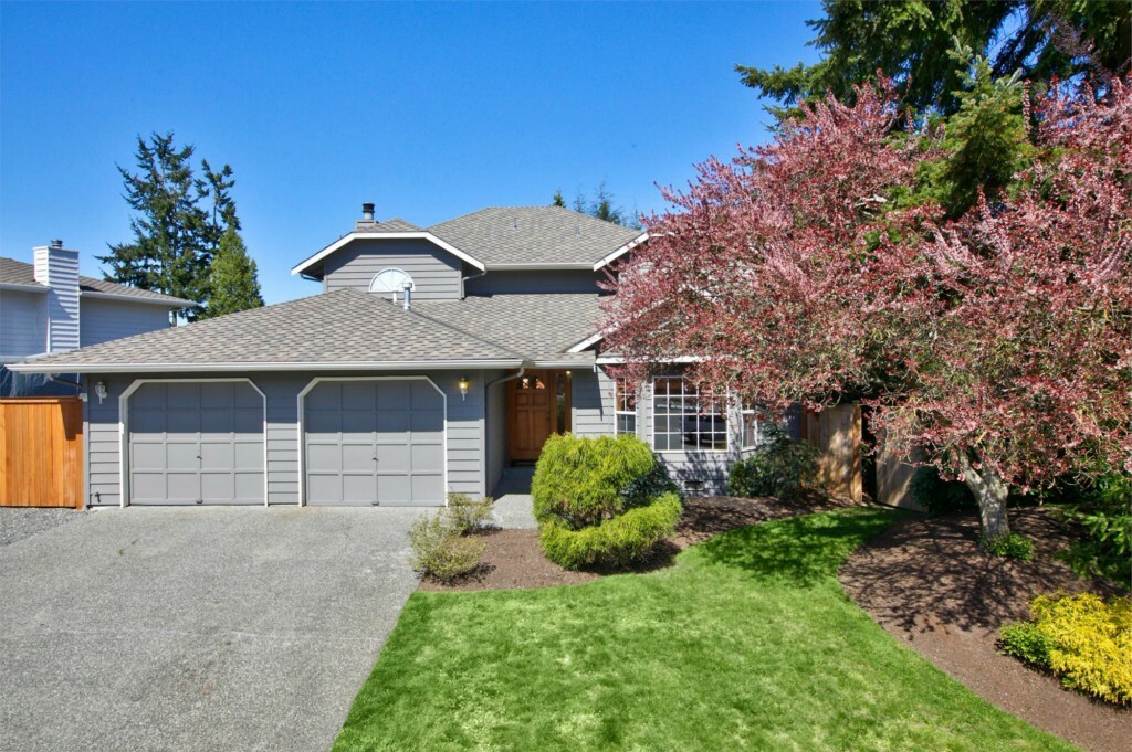 Property Photo: 6423 138th Place SE WA 98296
