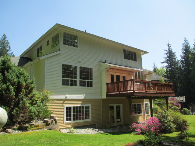 Property Photo:  28411 NE 17th Street  WA 98014 