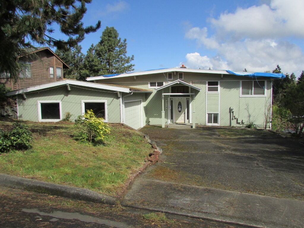Property Photo: 4110 S 262nd Place WA 98032
