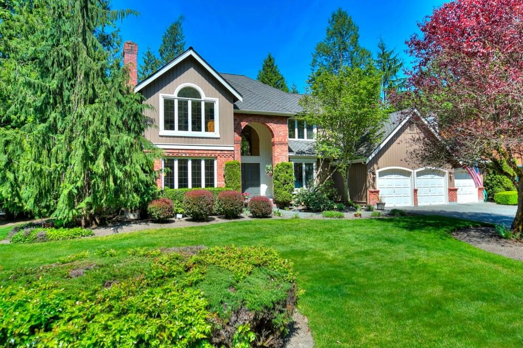 Property Photo:  24004 NE 31st Wy  WA 98074 
