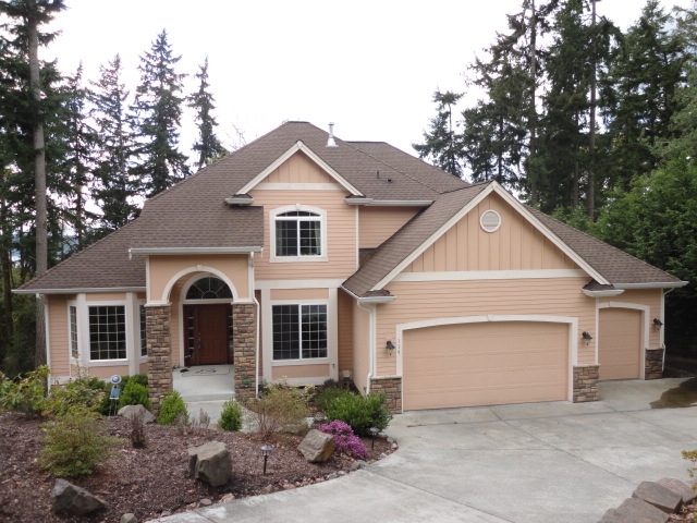 Property Photo:  119 210th Place NE  WA 98074 